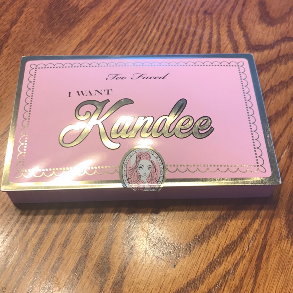 Too Faced eyeshadow palette. 2017 limited edition. Sold out! 🍬🍭🧁